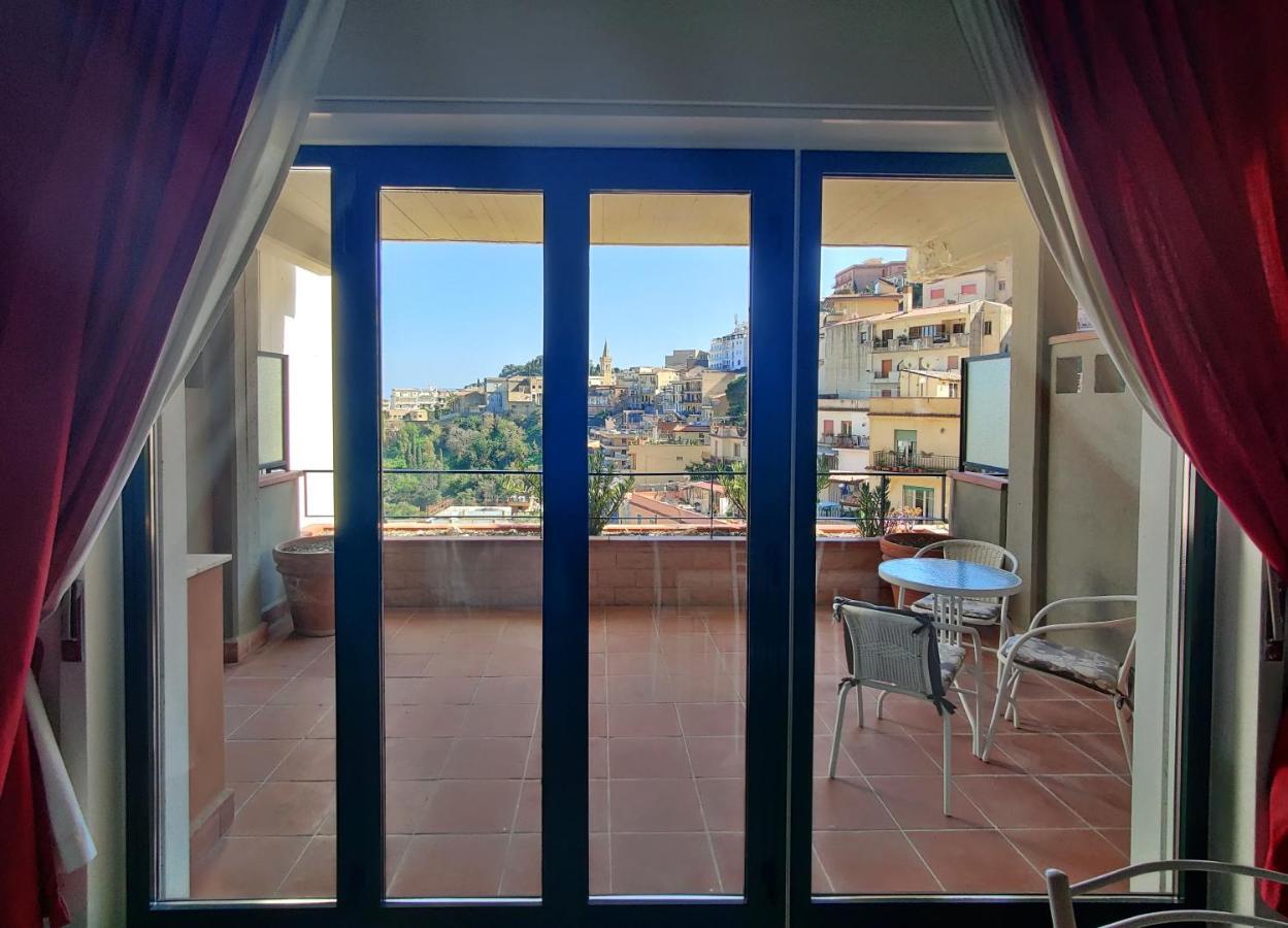 Dolce Casa Taormina Apartment Exterior photo